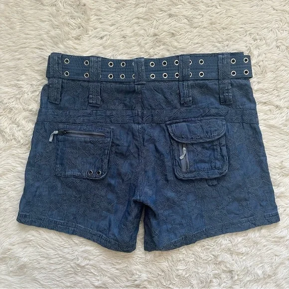 Johnny Was Zuma Denim Shorts Belted Cargo Embroidered 100% Lyocell Sz 8 - Picture 2 of 10